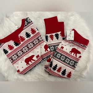 Kids 🎄🎅🏼 pjs set